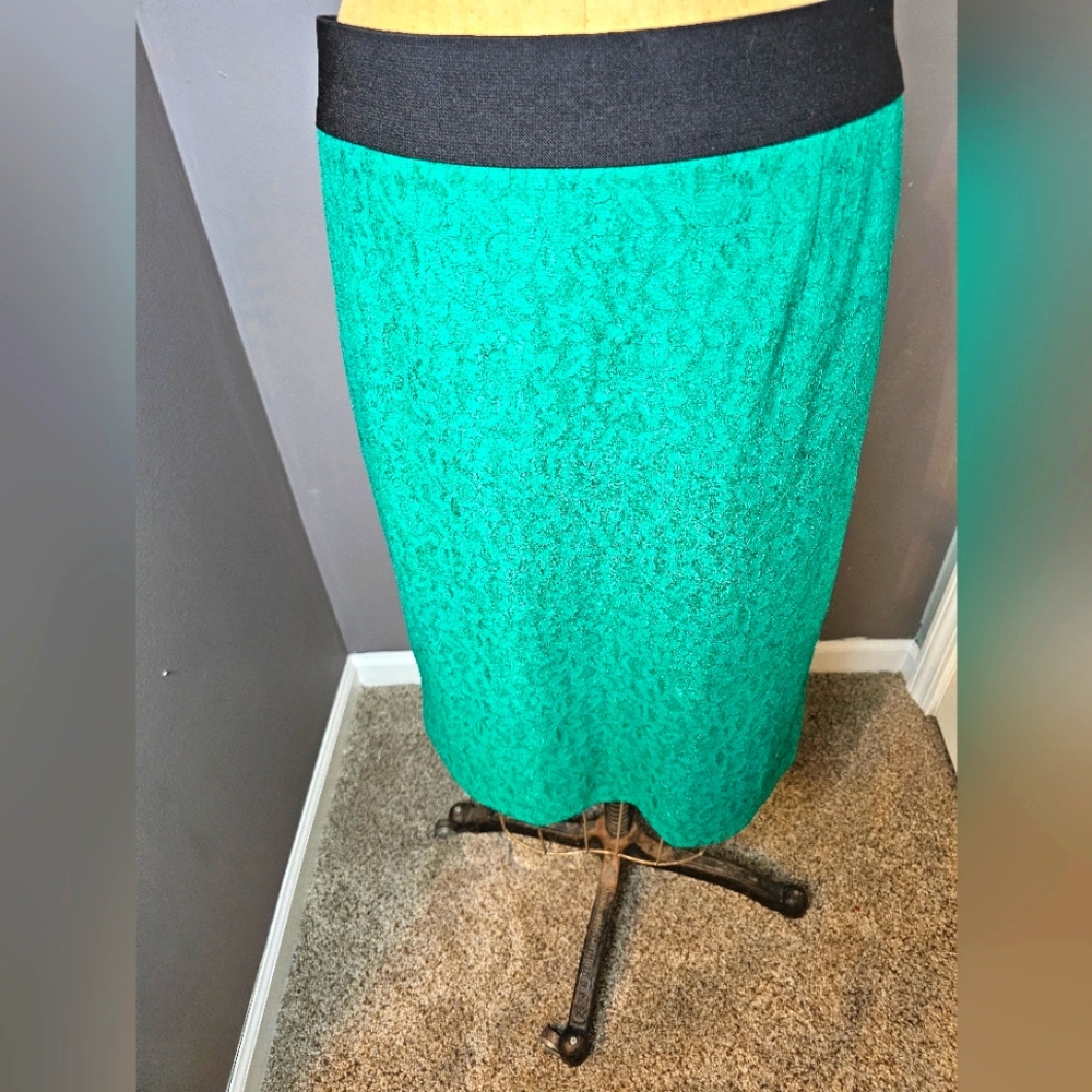 Alfani Green Lace Pencil Skirt. Size 12